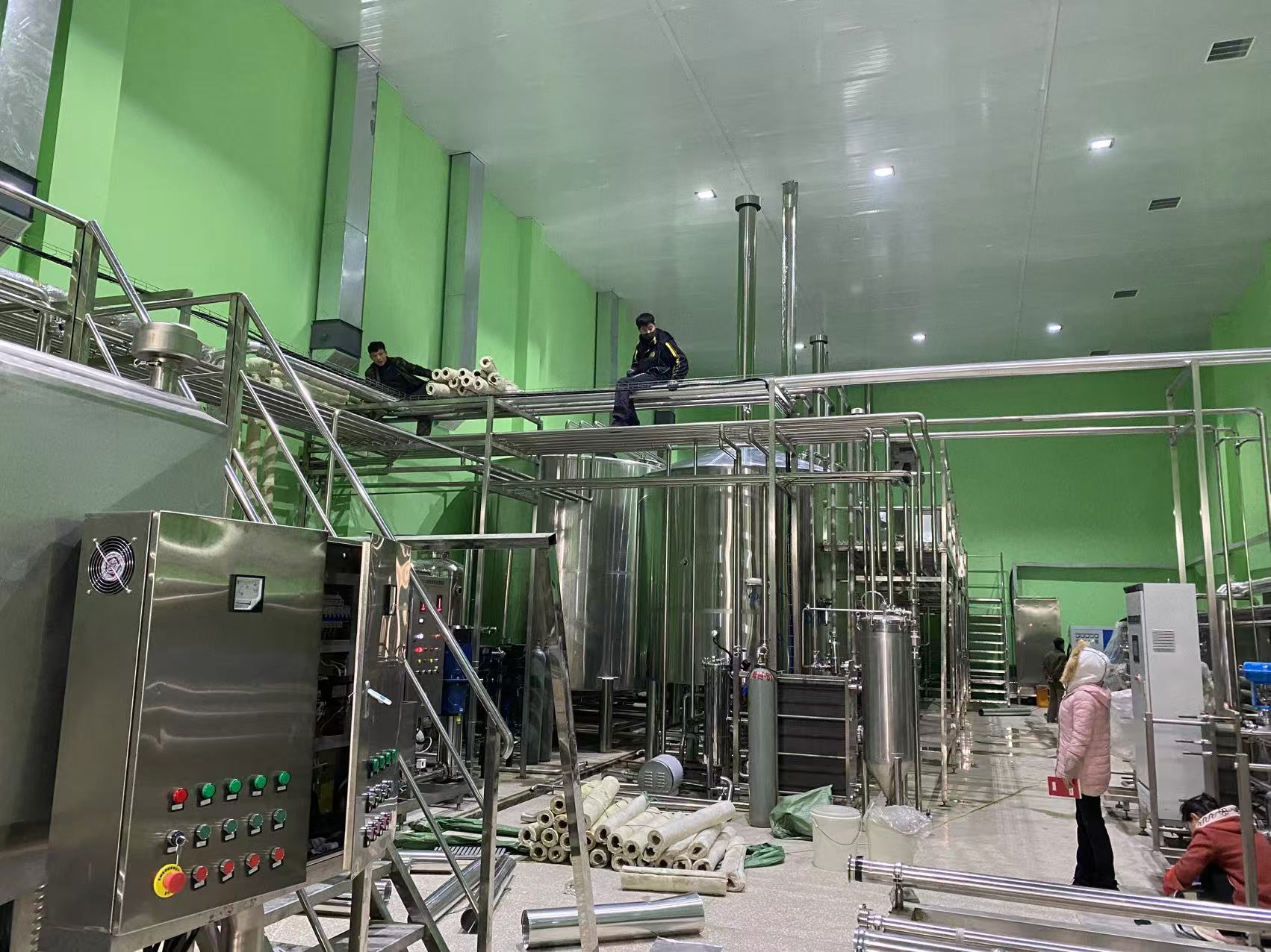 佛罗镇精酿啤酒设备厂—精酿啤酒设备制造：传承工艺与创新科技的交融